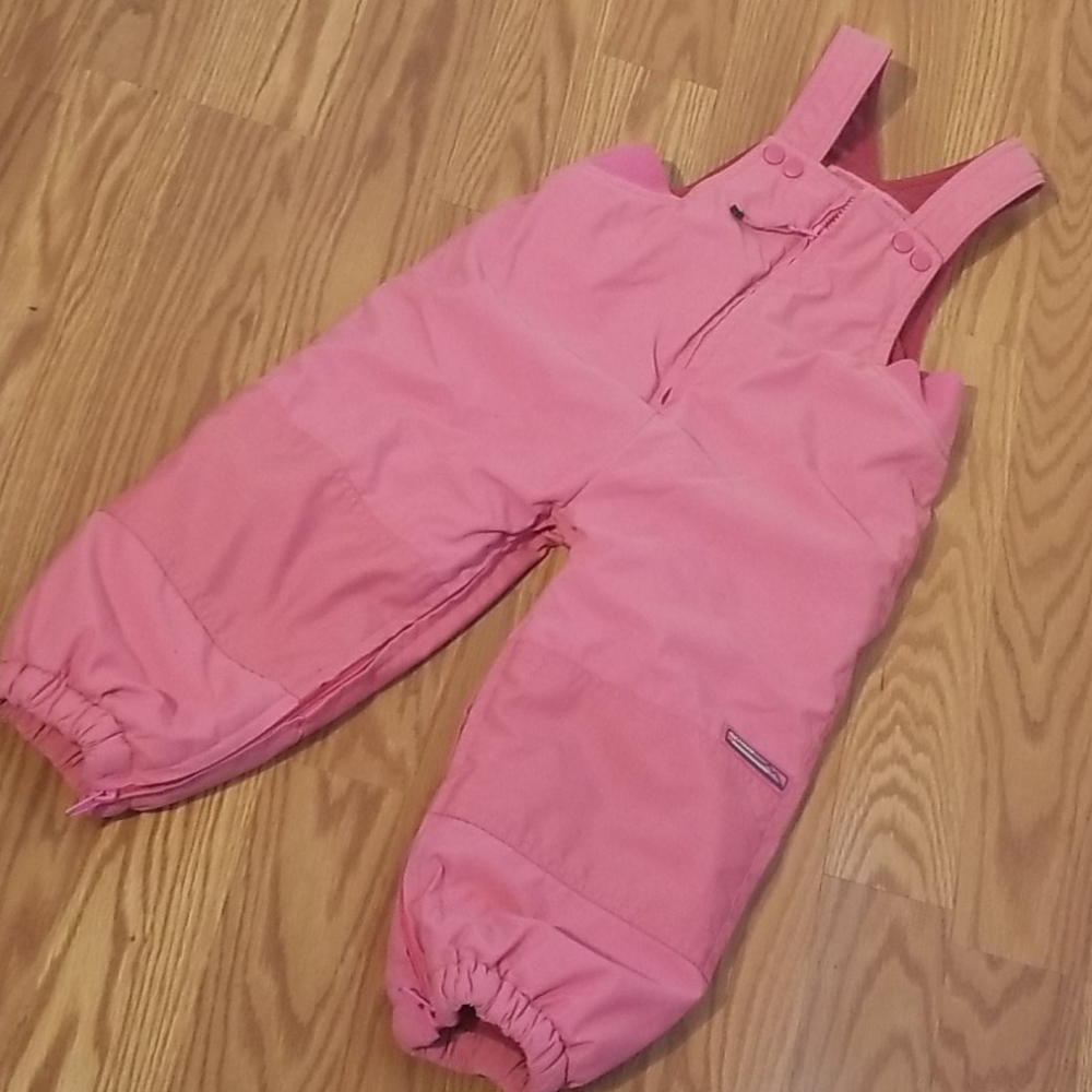 The children place snow suit 24mo